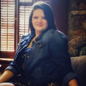 Meet your Posher, Georgia